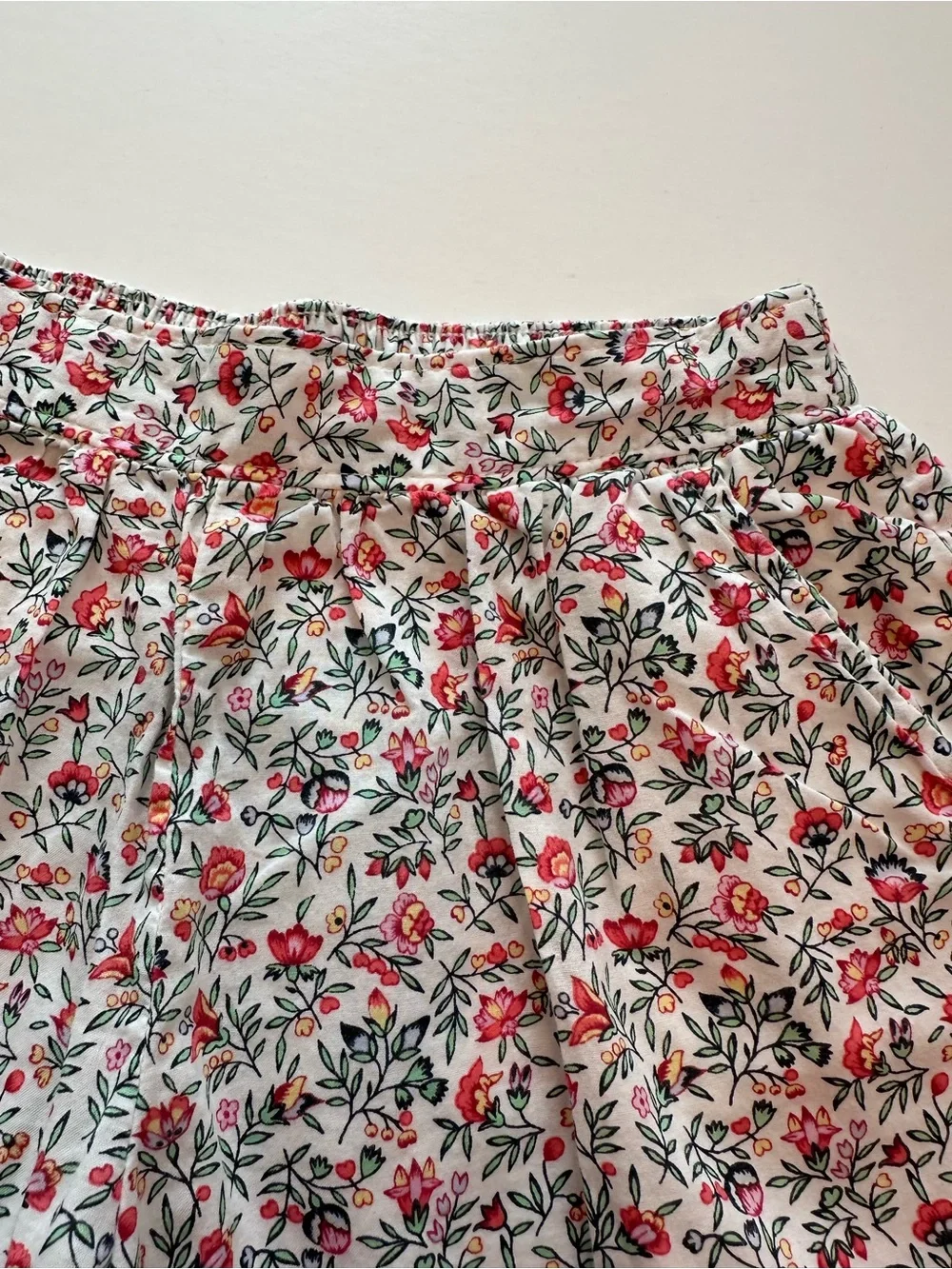 GAPKids Floral Shorts Elastic Waist Lined With Pockets Girls Size Medium 8